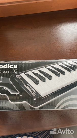 Губная гармошка клавишная Melodica Stundent 32