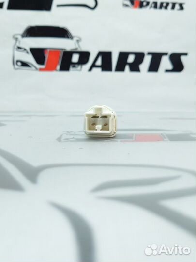 Датчик включения стопсигнала Suzuki Grand Vitara