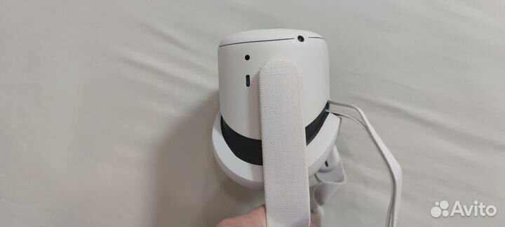 Oculus quest 2 64 Gb + аксессуары