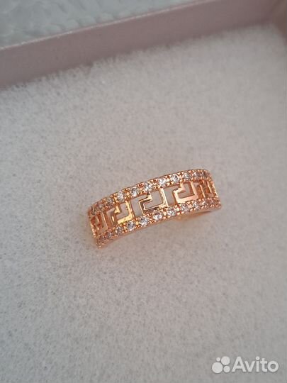 Шикарное кольцо Версаче
