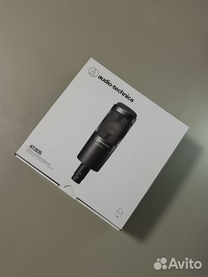 Студийный микрофон audio-technica AT2035