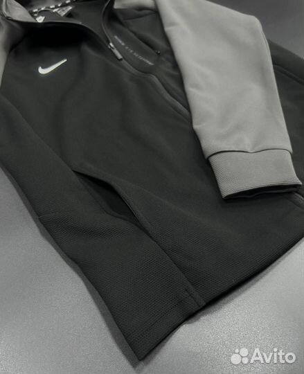 Спортивный костюм nike