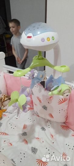 Детский мобиль в кроватку