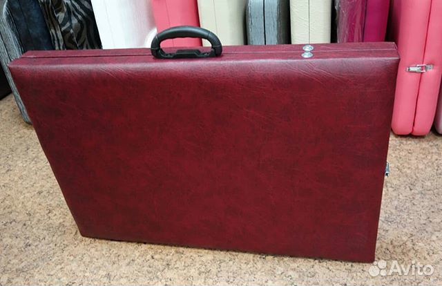 Кушетки для татумастеров и татуажа