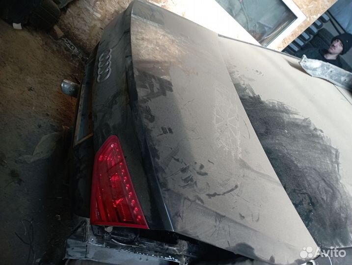 Audi A8 D4 2011 4.2 По Запчастям
