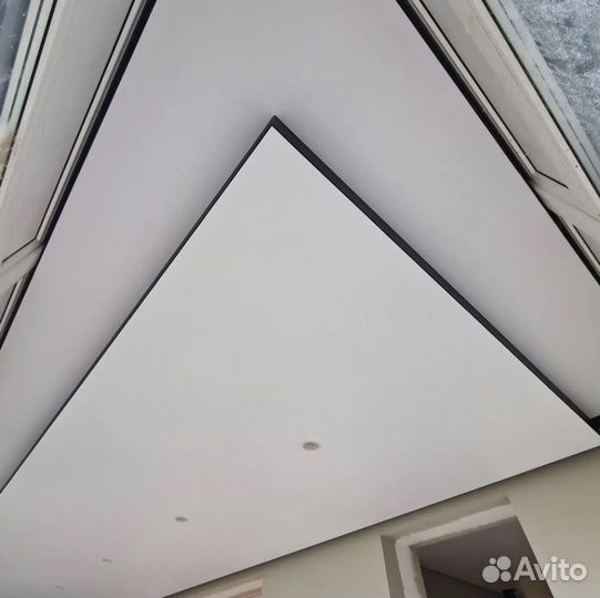 Балкон полотна