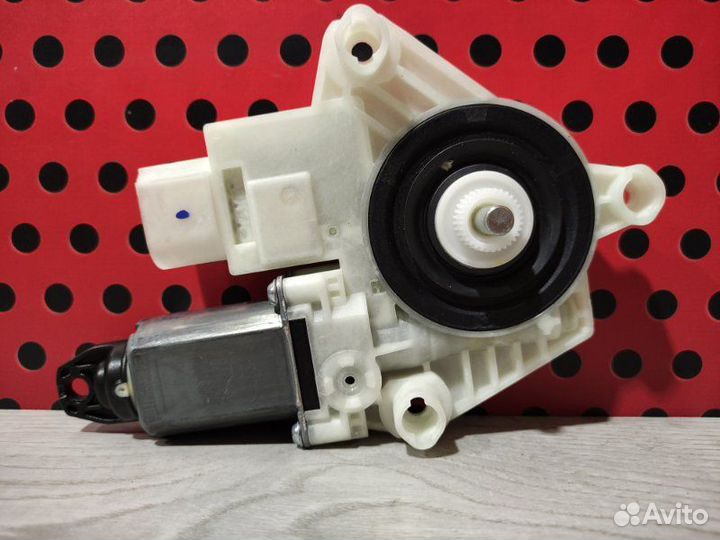 Моторчик стеклоподъемника задний левый Bmw X3 G01