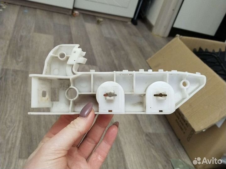 Крепление бампера переднего правое X-Trail T31