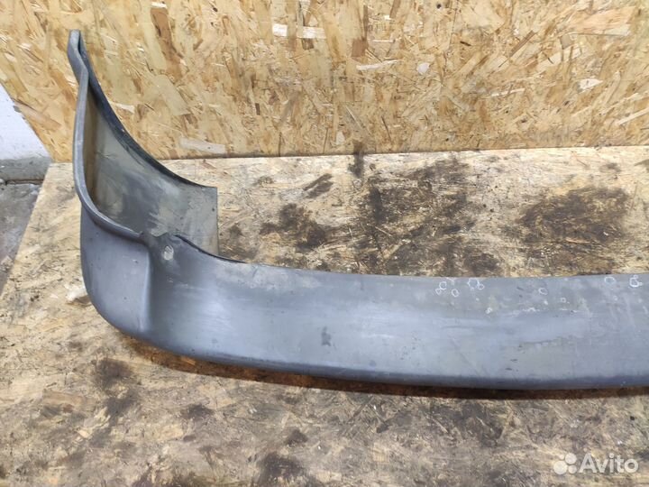 Бампер задний Dodge Caravan 4