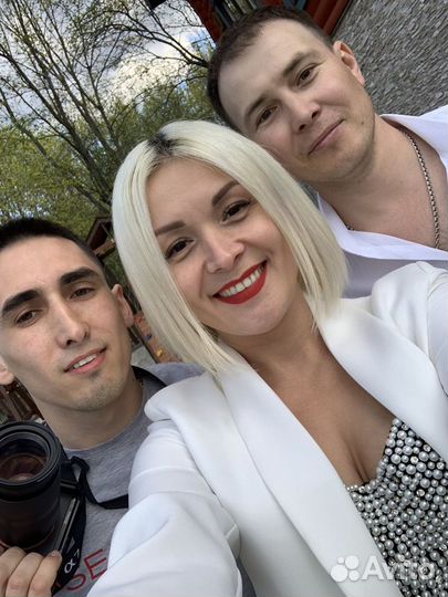 Ведущий на праздник