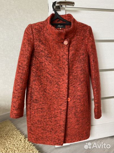 Пальто из натуральной шерсти р42