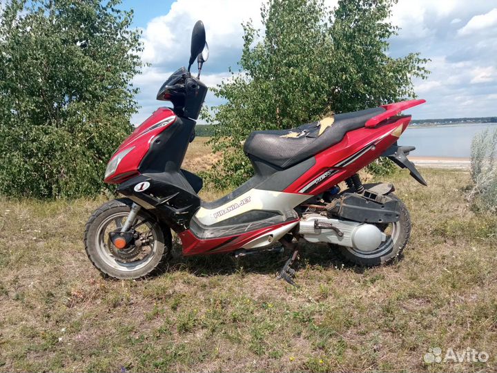 Продам скутер 150кб