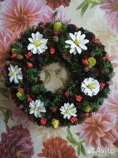 Венок на стену, на дверь