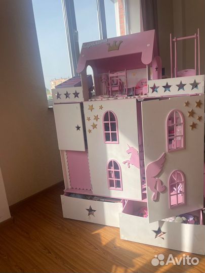 Домик кукольный