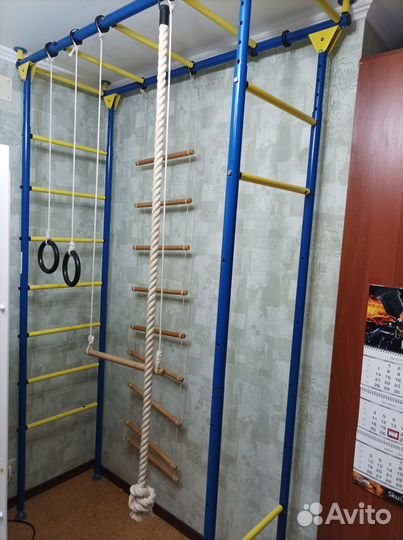 Шведская стенка с турником бу