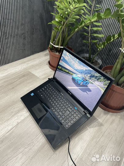 Быстрый 17.3 4gb intel 2020m SSD