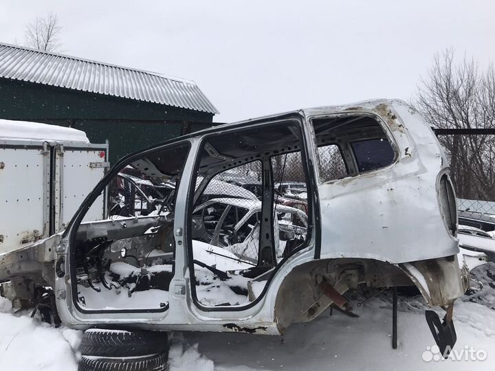 Chevrolet Niva 1.7 МТ, 2007, битый, 135 000 км