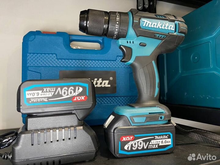 Шуруповерт Makita 18V ударный с двумя АКБ