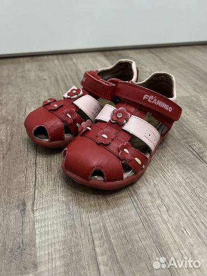 Обувь для девочки 26р