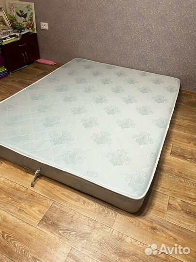 Матрас 160х200 бу