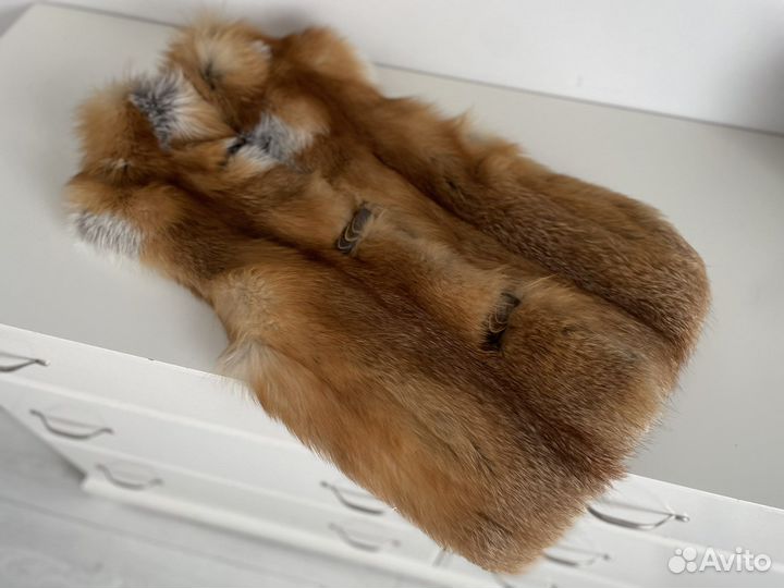 Жилетка из меха лисы