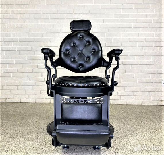 Барбер кресло Winchester черное DL-2854