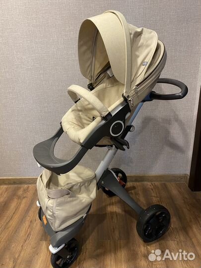 Коляска стокке stokke
