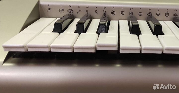 Синтезатор Casio WK-3300