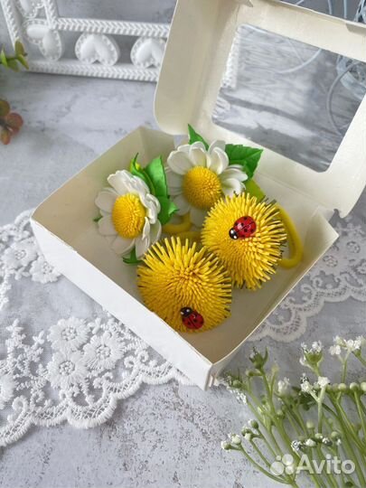 Одуванчики и ромашки на резиночках