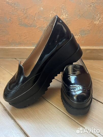 Лаковые лоферы Unique Style