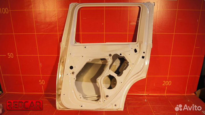 Дверь задняя правая Skoda Yeti
