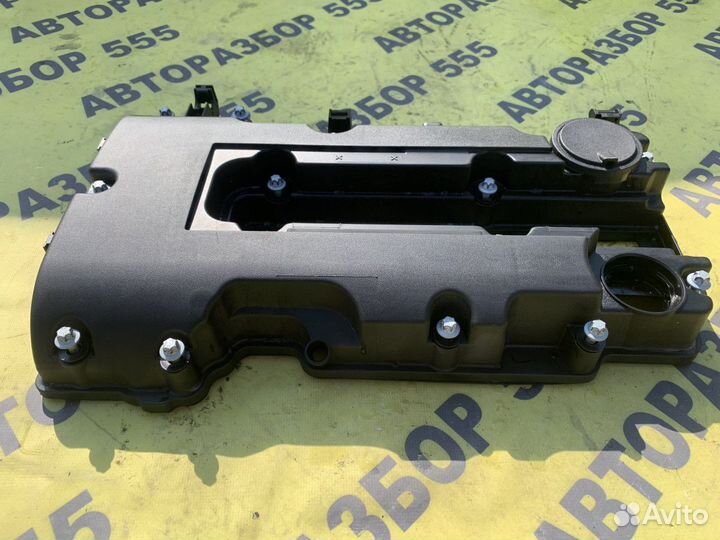 Клапанная крышка Opel Astra J