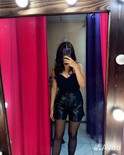 Шорты кожаные M