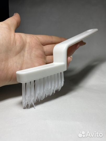 Щетка для чистки бытовой