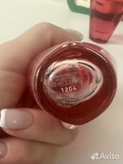 Женский парфюм Эскада