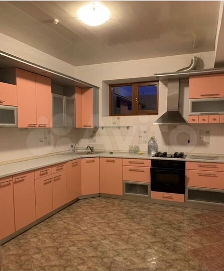 Комната 40 м² в 3-к., 2/4 эт.