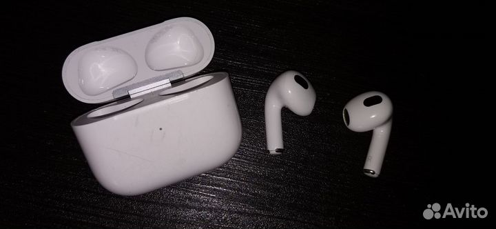 Продаю AirPods 3