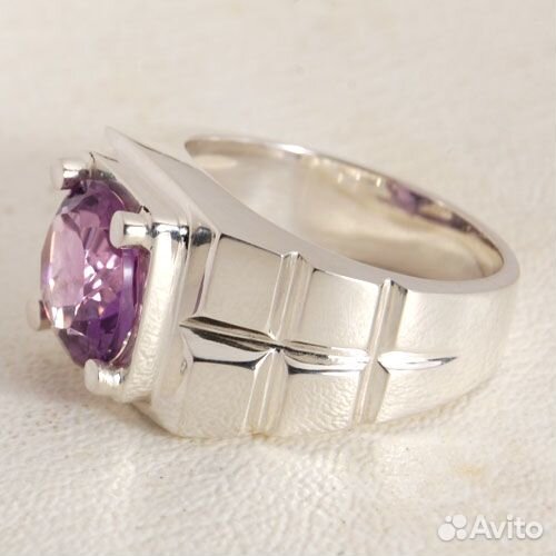 Кольцо с камнем аметист