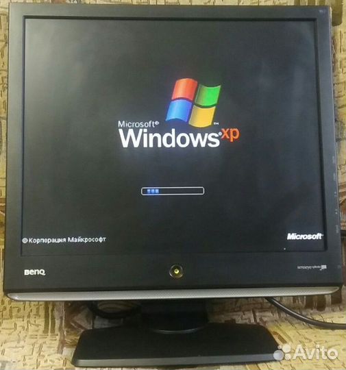 Монитор BenQ ET 0010B