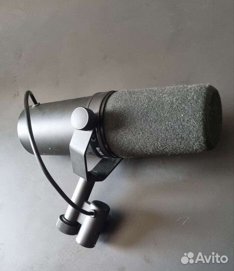 Универсальный микрофон Shure SM7B
