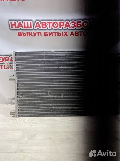 Радиатор кондиционера Renault Sandero 2013