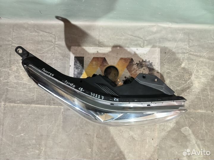 Кия Церато 2018- Фара правая Галоген 30887