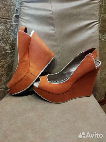 Босоножки на платформе