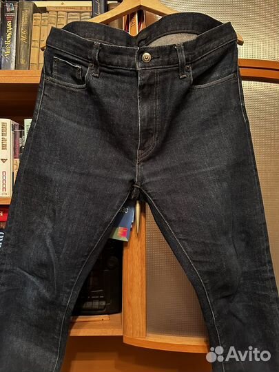 Джинсы uniqlo новые разные