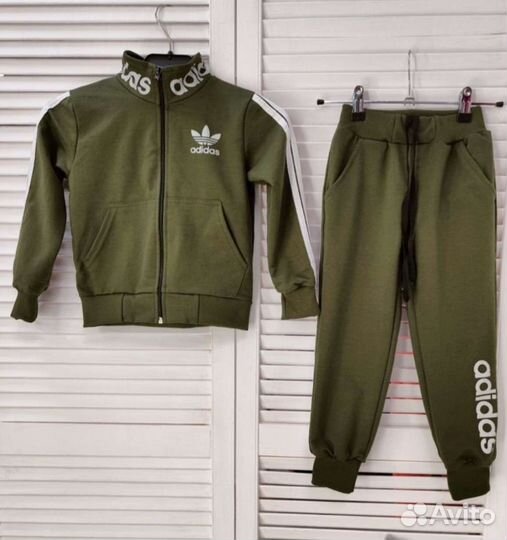 Новый спортивный костюм Adidas, р.116