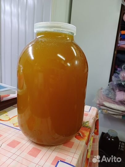 Продаю мед со своей пасеки