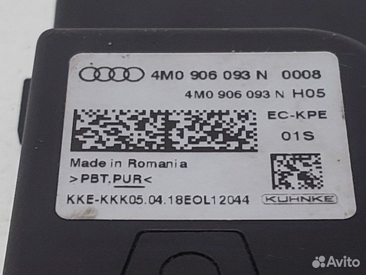 Блок управления топливным насосом Audi A5 B9