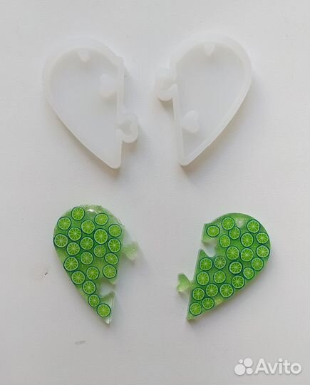 Молд в виде половинок сердца, парные кулоны