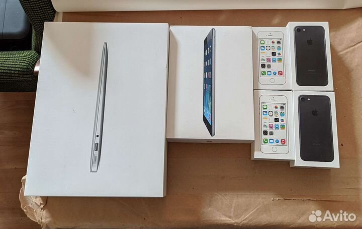 Коробки от Apple