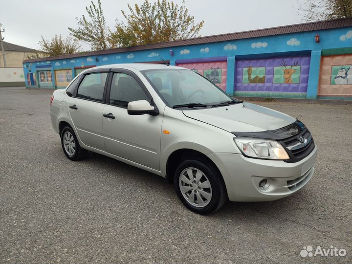 LADA Granta 1.6 AT, 2012, 235 000 км